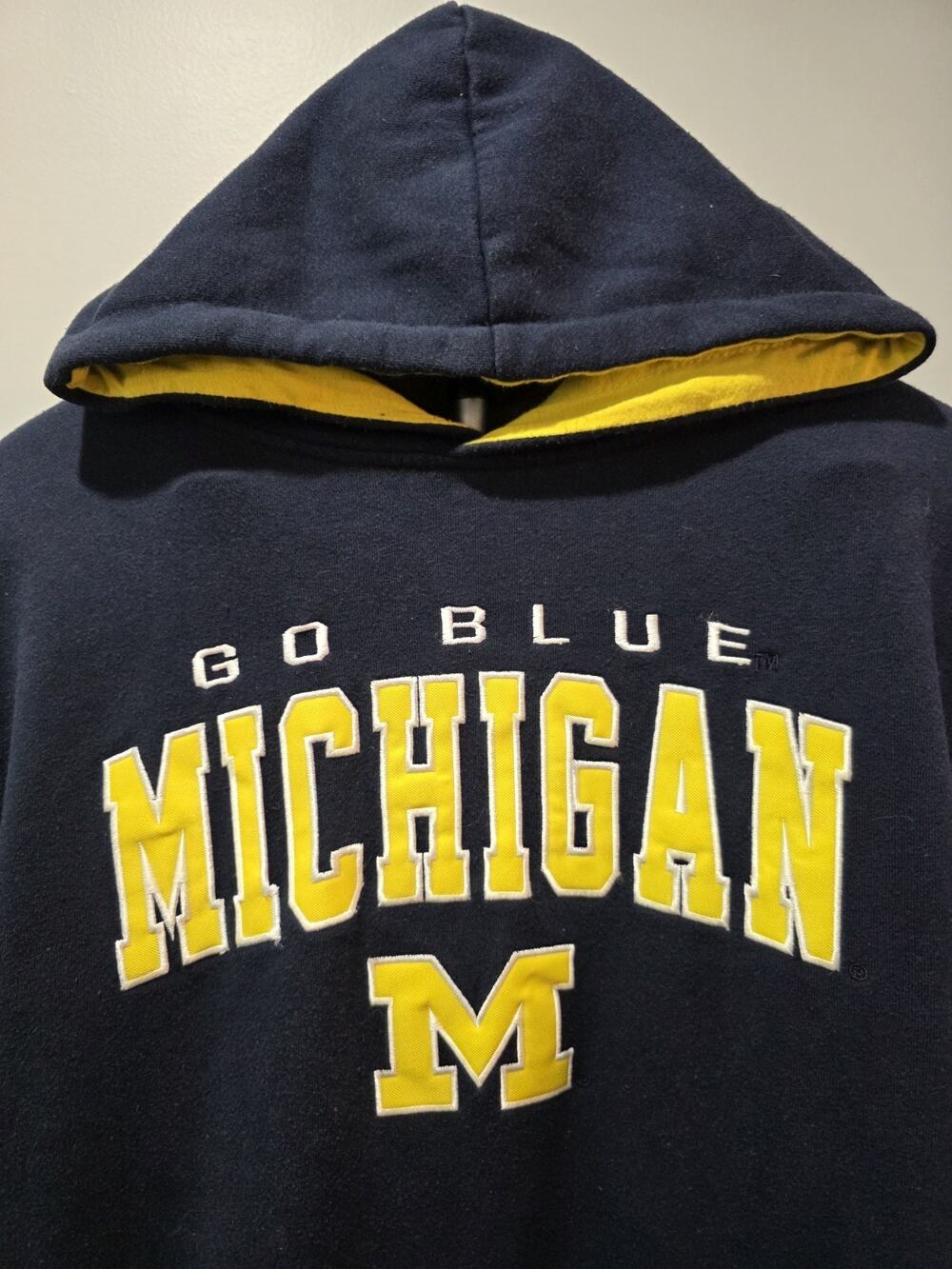 Michigan Wolverines Colosseum Hoodie Men’s Large Navy Maize Go Blue Pullover